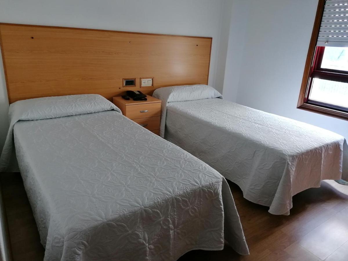 Hostal Adelia A Coruña Buitenkant foto