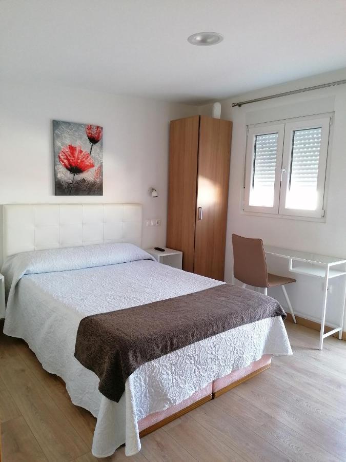 Hostal Adelia A Coruña Buitenkant foto