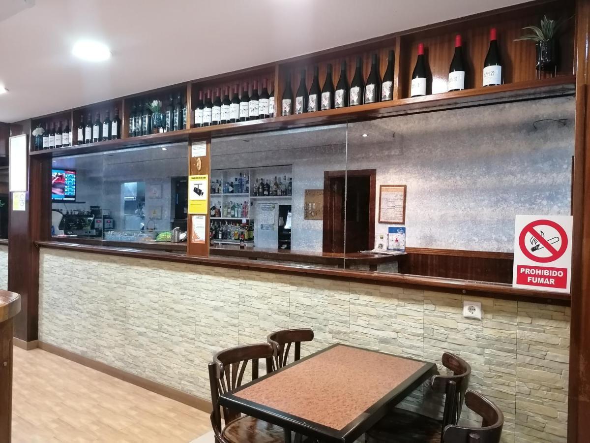 Hostal Adelia A Coruña Buitenkant foto